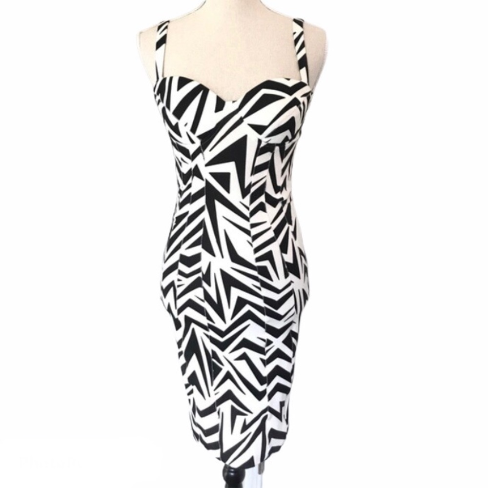 KARDASHIAN KOLLECTION | Body Con Dress